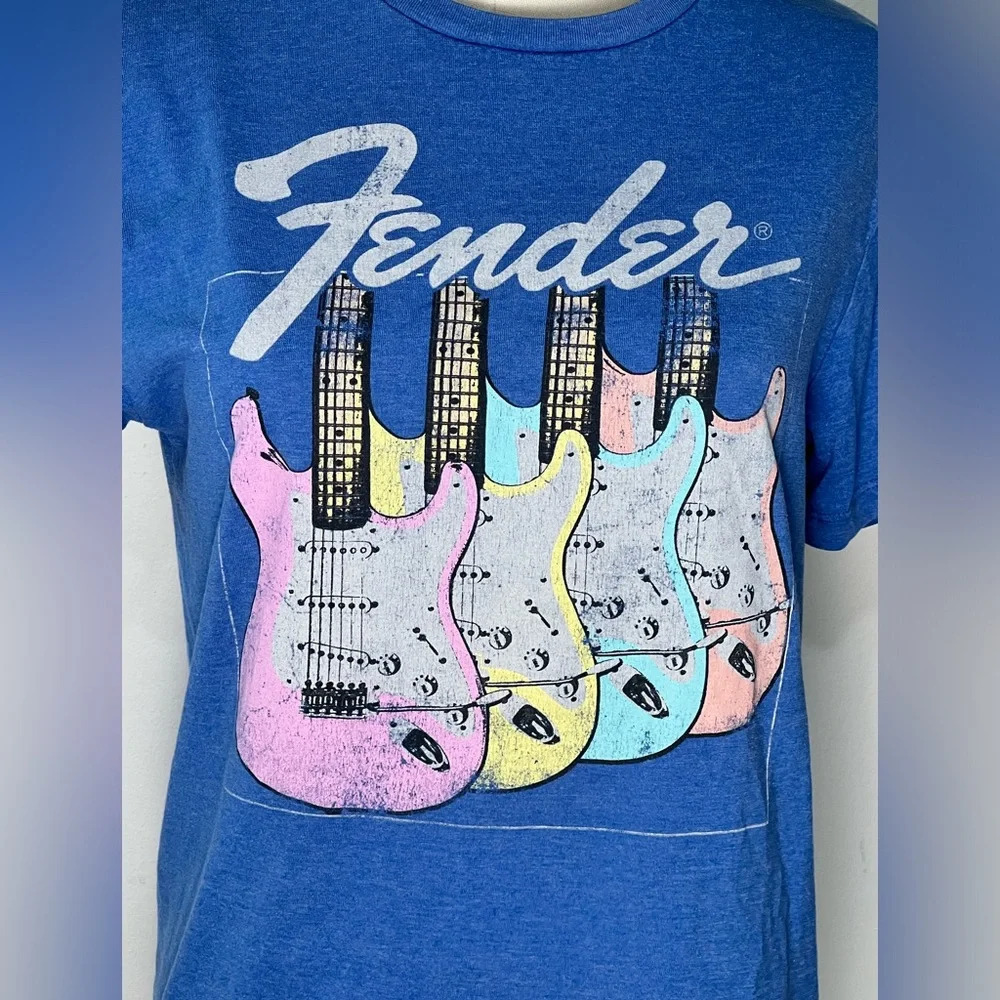 Fender Multicolored Crewneck Tee Shirt Size 12/14 or Junior Size Small - Picture 2 of 7